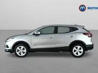 Used Nissan Qashqai Acenta Premium 140 HP (102 kW) 2020 Silver SUV