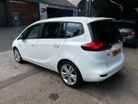 Used Vauxhall Zafira SRi 170 HP (125 kW) 2014 White MPV