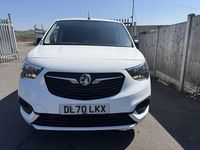 Gebraucht Vauxhall Combo Sportive 100 PS (73 kW) 2020 Weiß Van / Kleinbus