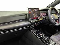 Second-hand VW Golf VIII 265 CP (194 kW) 2025