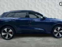 Used Audi Q5 Advanced 200 HP (147 kW) 2025 Navarra blue SUV