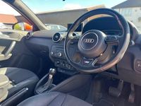 Begagnad Audi A1 S-Line 122 HK (89 kW) 2011 Röd Halvkombi
