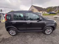 Używany Fiat Panda 4x4 85 KM (62 kW) 2019 Czarny Hatchback