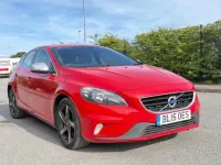 Used Volvo V40 R-Design 190 HP (139 kW) 2015 Red Hatchback