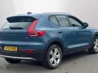 Usado Volvo XC40 Core 161 CV (118 kW) 2023 Azul SUV