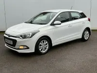 Used Hyundai i20 SE 90 HP (66 kW) 2016 White Hatchback