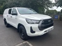 Used Toyota HiLux Active 150 HP (110 kW) 2022 White Pickup