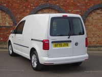 Used VW Caddy Highline 102 HP (75 kW) 2020 White MPV