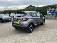 Used Renault Captur Dynamique 90 HP (66 kW) 2018 Grey SUV