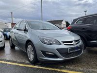 Used Vauxhall Astra Excite 100 HP (73 kW) 2014 Silver Hatchback