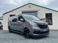 Begagnad Renault Trafic 2017 Grå Minibuss