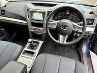 Begagnad Subaru Legacy 2012 Blå Kombi