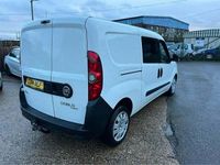 Begagnad Fiat Doblò Active 2014 Vit Minibuss