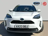 Used Toyota Yaris Design 116 HP (85 kW) 2023 White Hatchback