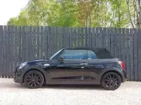 Begagnad Mini Cooper S Cabriolet Exclusive 192 HK (141 kW) 2019 Svart Cab