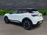 Używany Vauxhall Mokka SRi 98 kW (134 KM) 2022 Biały SUV