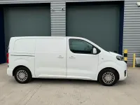 Used Toyota Proace Comfort 90 HP (66 kW) 2016 White MPV