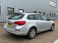 used Vauxhall Astra 1.6i 16V Design 5dr Auto