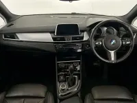 Begagnad BMW 225 M Sport 221 HK (162 kW) 2020 Vit Halvkombi