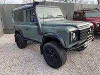 Used Land Rover Defender 127 HP (93 kW) 2002 Red Pickup