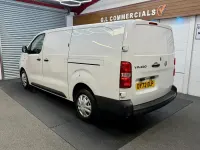 Used Vauxhall Vivaro S 100 HP (73 kW) 2022 White MPV