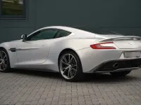Used Aston Martin Vanquish 573 HP (421 kW) 2014 Silver Coupe