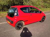 Used Citroën C1 68 HP (50 kW) 2009 Red Hatchback