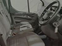 Used Ford Tourneo Custom Titanium 130 HP (95 kW) 2019 Orange Van