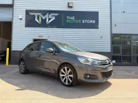 Usado Citroën C4 Platinum 100 HP (73 kW) 2018 Cinzento Citadino