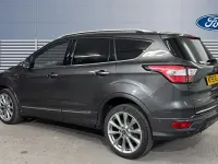 Begagnad Ford Kuga Vignale 180 HK (132 kW) 2019 Grå SUV