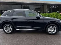 Używany Audi Q5 Sport 204 KM (150 kW) 2022 Czarny SUV