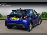 Used Toyota Yaris Hybrid 113 HP (83 kW) 2023 Blue Hatchback