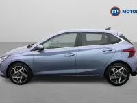Used Hyundai i20 Premium 101 HP (74 kW) 2025 Blue Hatchback
