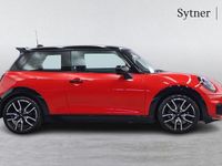 Used Mini Cooper Hatch 154 HP (113 kW) 2024 Red Hatchback