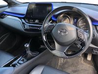 Used Toyota C-HR 115 HP (84 kW) 2017 Blue SUV