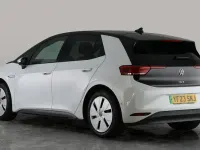 Used VW ID.3 Pro Performance 150 kW (204 HP) 2023 White Hatchback