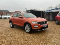 Used VW T-Roc SE 115 HP (84 kW) 2018 Orange SUV