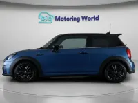 Usado Mini Cooper S Hatch 178 CV (130 kW) 2023 Azul Utilitario