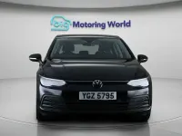 Second-hand VW Golf VIII S 108 CP (79 kW) 2022 Negru Hatchback