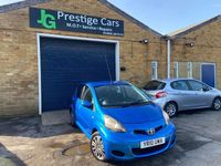 Used Toyota Aygo 67 HP (49 kW) 2010 Blue Hatchback