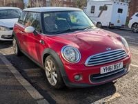 Used Mini Cooper Hatch 122 HP (89 kW) 2011 Red Hatchback