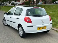 Używany Renault Clio II Expression 2007 Biały Hatchback