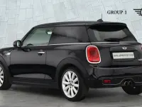 Usado Mini Cooper S Hatch 189 CV (139 kW) 2018 Negro Utilitario
