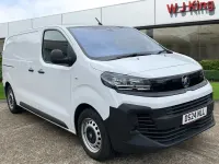 Used Vauxhall Vivaro S 120 HP (88 kW) 2024 White MPV