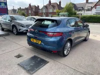 Used Renault Mégane IV Dynamique 128 HP (94 kW) 2017 Blue Hatchback