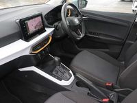 Used Seat Arona SE Technology 110 HP (80 kW) 2023 Silver SUV