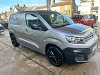 Used Citroën Berlingo 100 HP (73 kW) 2021 Grey MPV