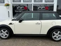 Used Mini Cooper Hatch 2009 White Hatchback