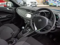 Used Alfa Romeo Giulietta 120 HP (88 kW) 2018 Blue Hatchback