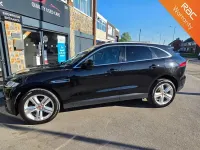 Usado Jaguar F-Pace Portfolio 180 HP (132 kW) 2019 Preto SUV